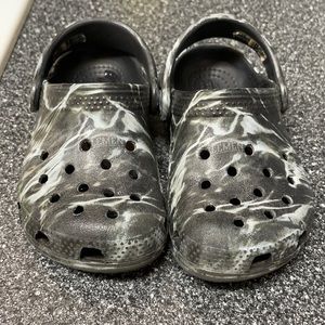 Camo Crocs toddler 7